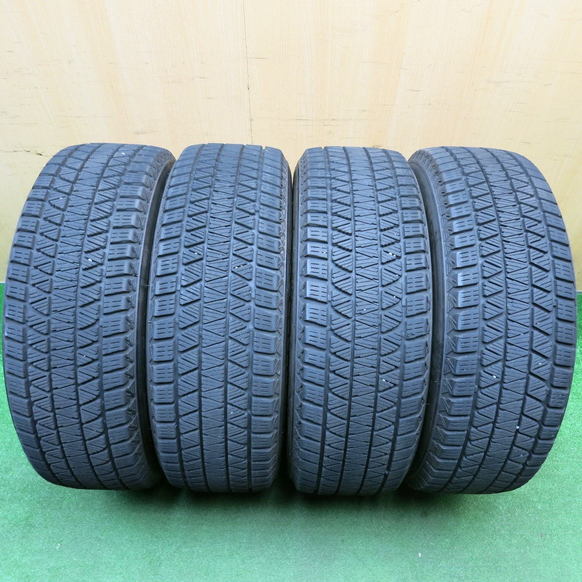 キレイ★スタッドレス 225/65R17 ブリヂストン ブリザック DM-V3 BALMINUM GR6 バルミナ 17インチ PCD114.3/5H★5120612HAス