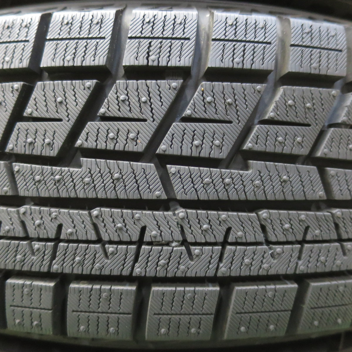 ほぼ未使用！22年★スタッドレス 165/70R14 ヨコハマ アイスガード iG60 STRANGER ストレンジャー 14インチ PCD100/4H★5120612イス