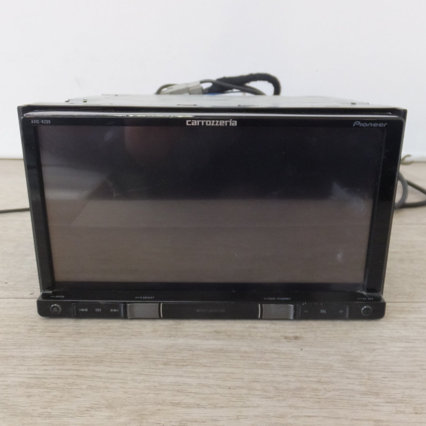 [送料無料] ★カロッツェリア carrozzeria AV一体型メモリーナビゲーション 楽ナビ AVIC-RZ09[5]★