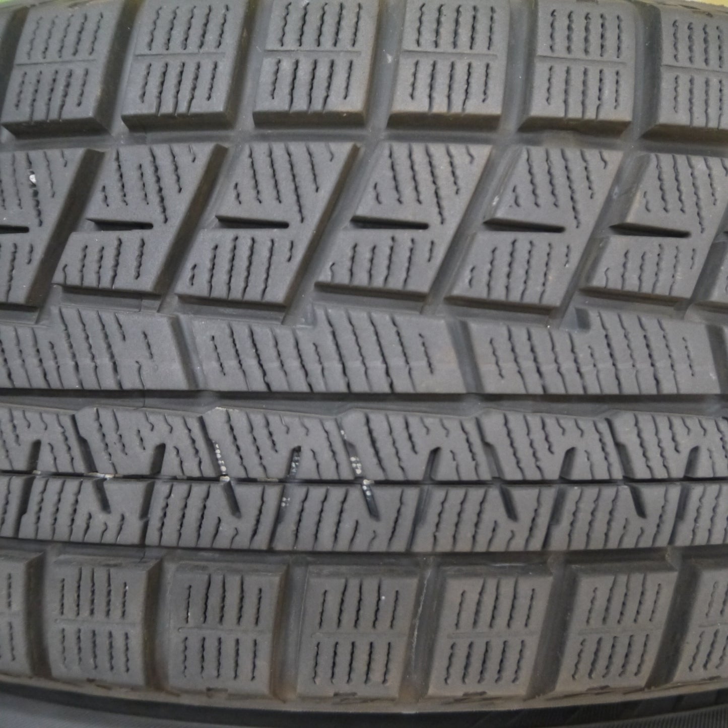 *送料無料* バリ溝！22年！キレイ！9.5分★スタッドレス 185/65R15 ヨコハマ アイスガード iG60 MiLLOUS ミルアス 15インチ PCD100/4H★4040808Hス