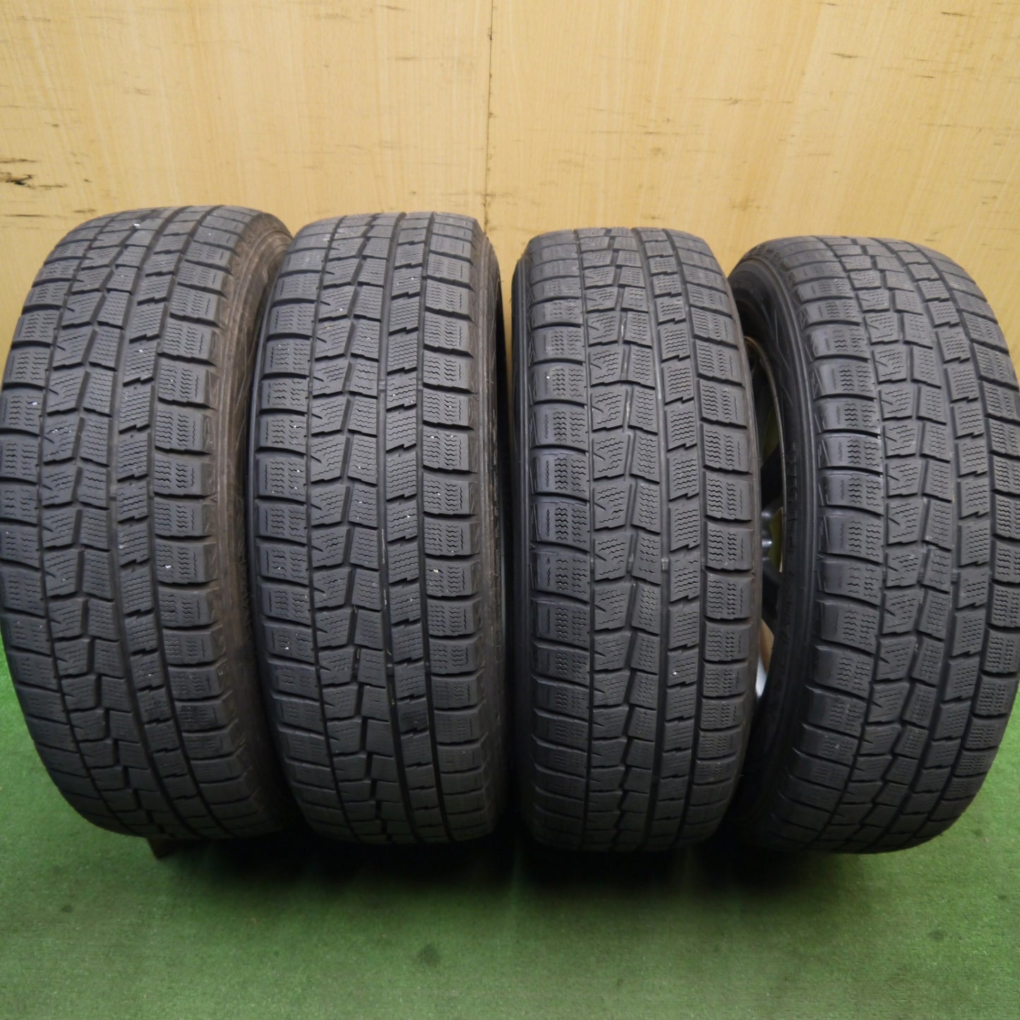 4本価格★スタッドレス 185/65R15 ダンロップ ウインターマックス WM01 STYTZ 15インチ PCD100/4H★5053001Hス