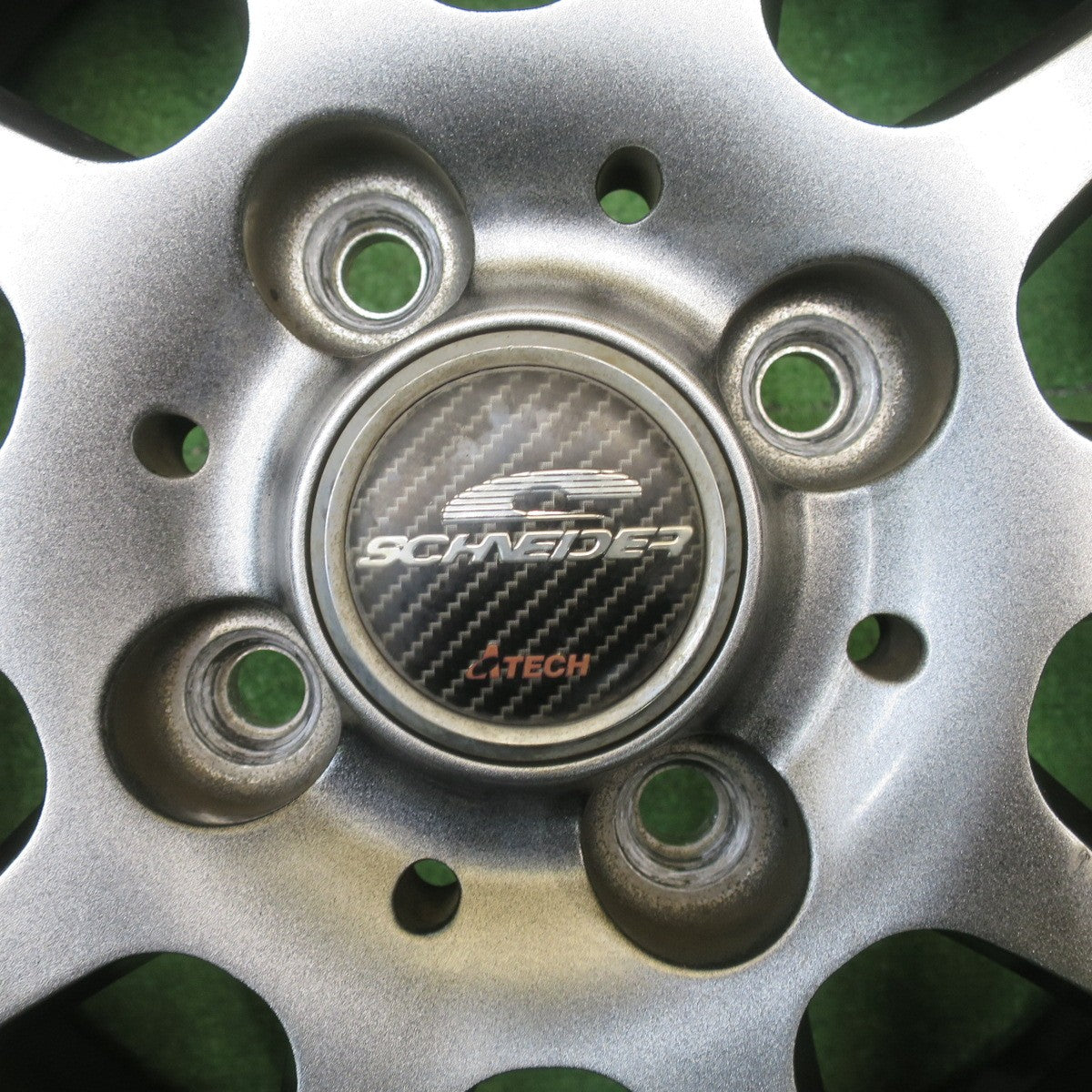 バリ溝！24年！9.5分★スタッドレス 165/65R15 ヨコハマ アイスガード iG60 SCHNEIDER シュナイダー 15インチ タフト ソリオ 等 PCD100/4H★5121814NJス