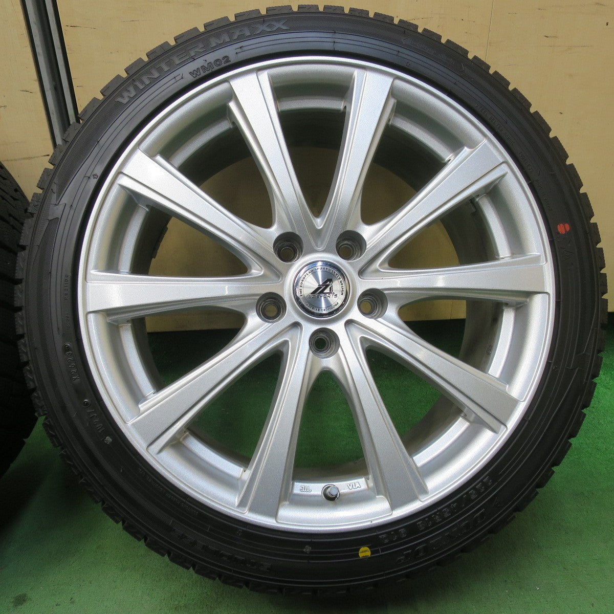 バリ溝！23年！9.5分★スタッドレス 225/45R18 ダンロップ ウインターマックス WM02 AZ SPORTS AZスポーツ 18インチ PCD114.3/5H★5123017イス