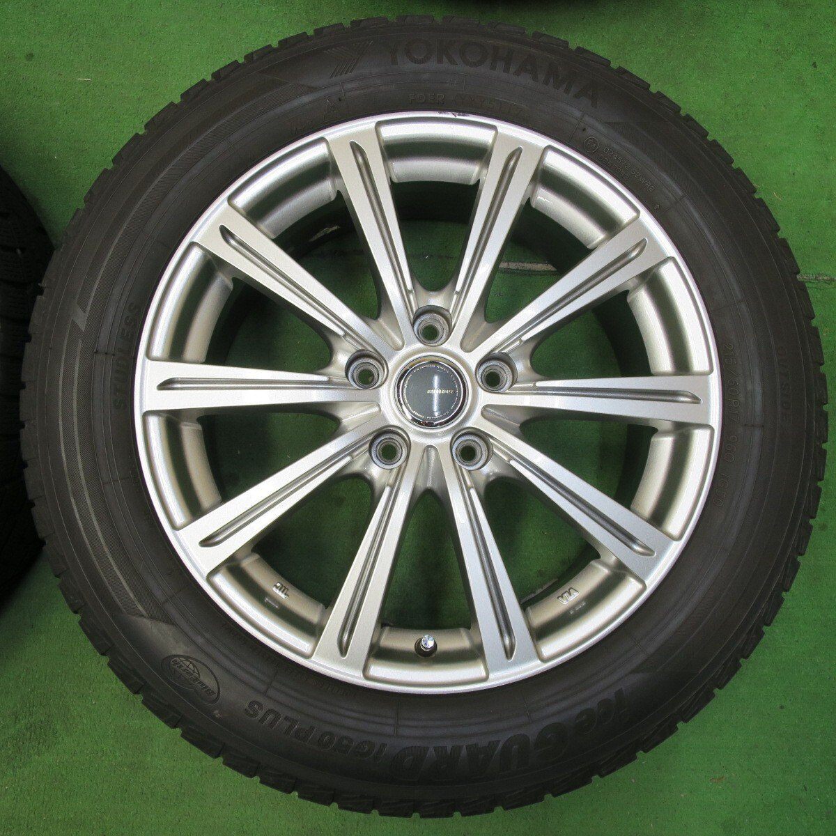 キレイ★スタッドレス 215/60R17 ヨコハマ アイスガード iG50 プラス MiLLOUS ミルアス 17インチ PCD114.3/5H★4102110イス