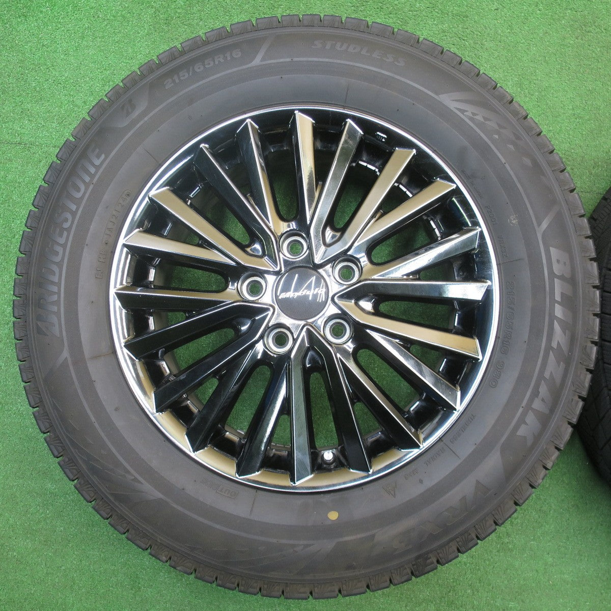 バリ溝！24年！キレイ！9.5分★ホンダ ステップワゴン 純正 Modulo 215/65R16 スタッドレス ブリヂストン ブリザック VRX3 モデューロ 16インチ PCD114.3/5H★5111805NJス