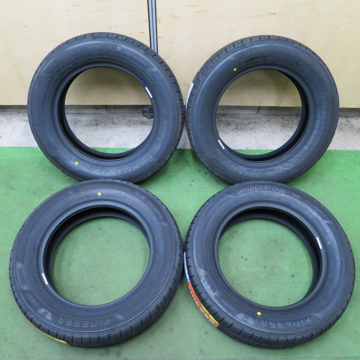 未使用！26年★185/65R15 ブリヂストン FINESSA HB01 フィネッサ タイヤ 15インチ フリード アクア ヤリス クロス ヴィッツ オーラ ノート シエンタ 等★6032301NGノタ
