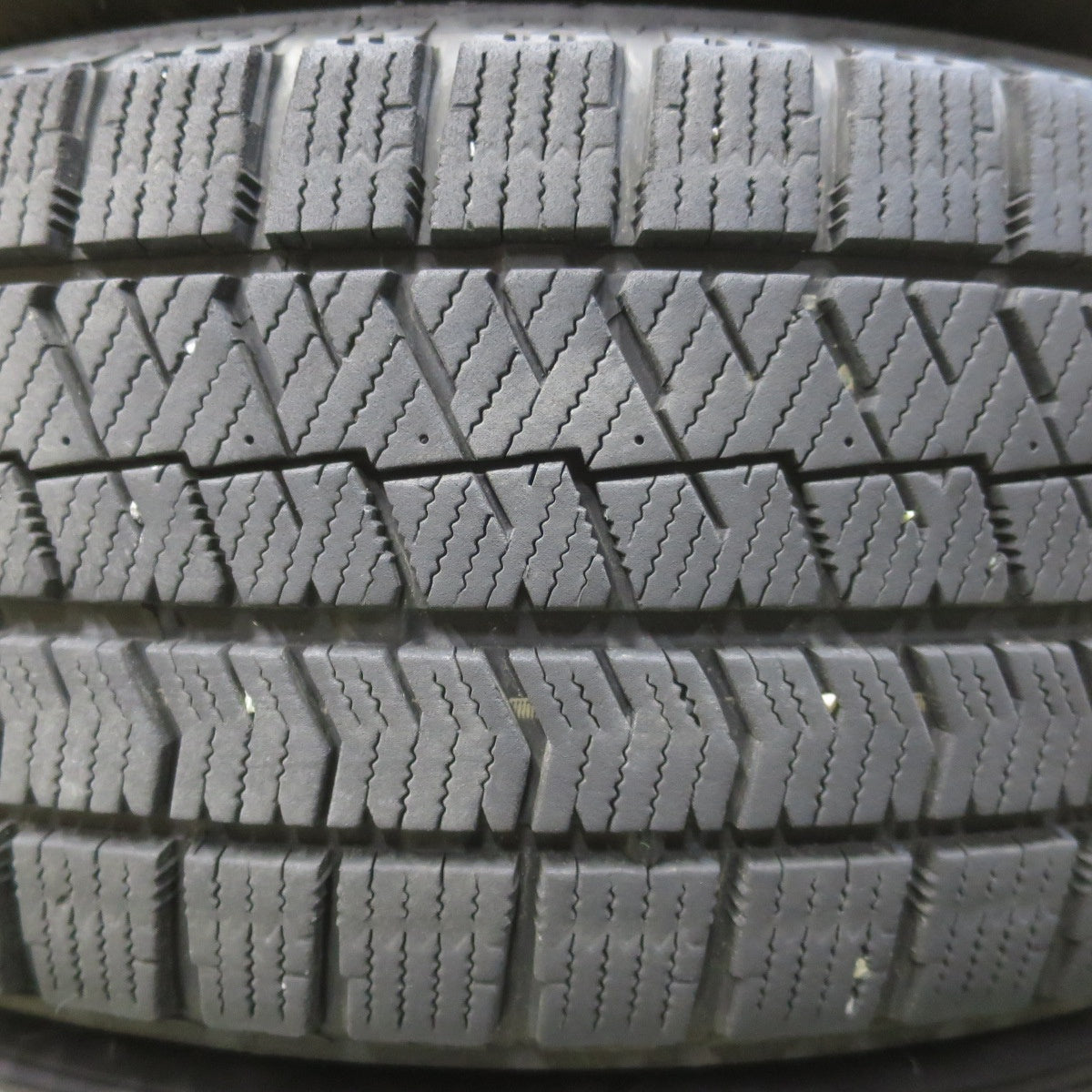 4本価格◎スタッドレス 195/65R15 ブリヂストン ブリザック XG02 ravrion selzer ラブリオン 15インチ PCD114.3/5H◎6101202イス