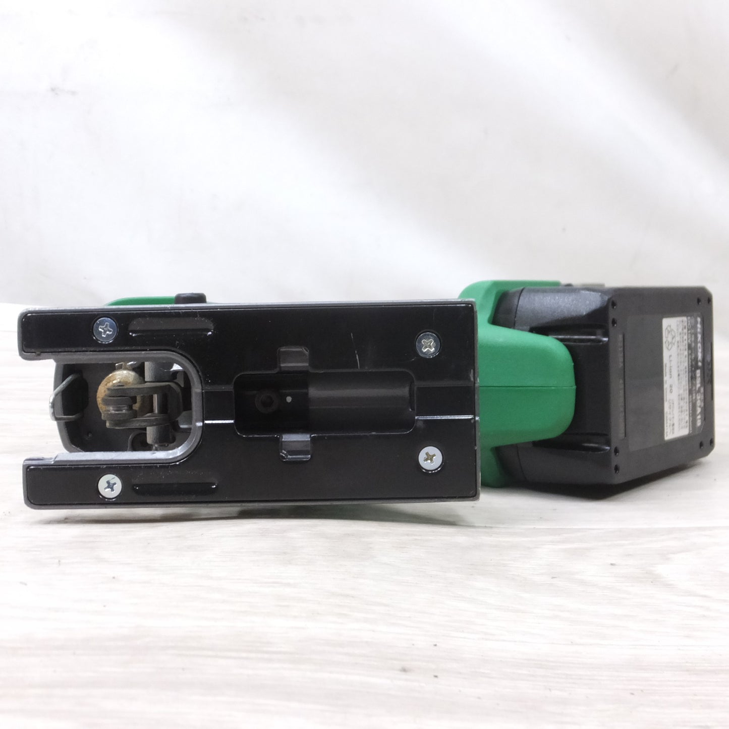 [送料無料] キレイ！付属品付き◆HIKOKI 135mm 36V コードレス ジグソー CJ36DA バッテリー ケース 充電器 替刃 付き 電気 のこぎり 電動 工具◆