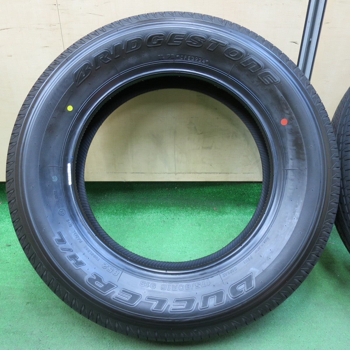 [送料無料] 新車外し！24年★ジムニー 等 175/80R16 ブリヂストン デューラー H/L 852 タイヤ 16インチ★4120604イノタ