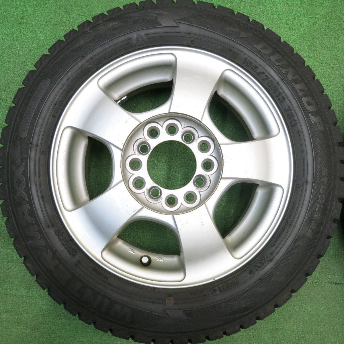バリ溝！24年！9.5分以上★スタッドレス 155/70R13 ダンロップ ウインターマックス WM02 社外 アルミ 13インチ PCD100 110 114.3/4H マルチ★6011704HAス