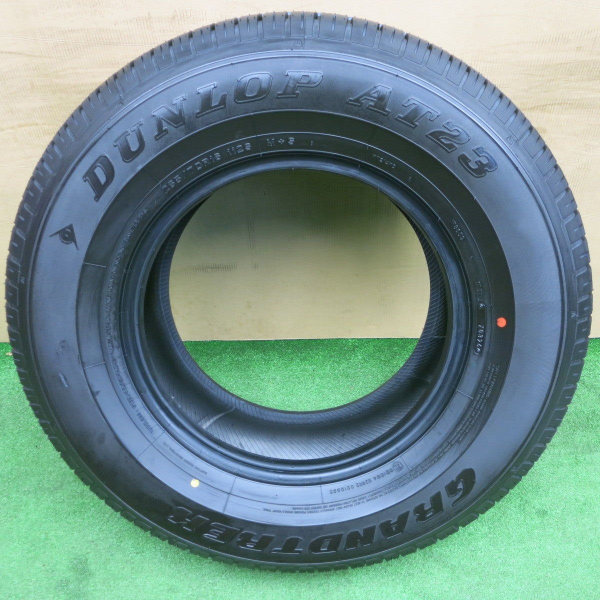 未使用！26年！1本★265/70R16 ダンロップ グラントレック AT23 タイヤ 16インチ ランクル 70 プラド ハイラックス サーフ 等 スペア★6021806NKノタ