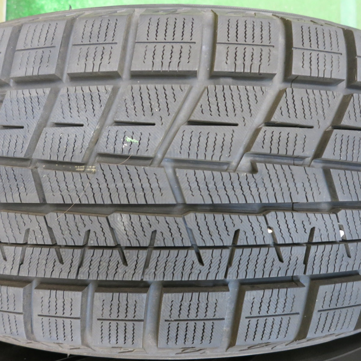 バリ溝！23年！キレイ！9.5分以上◎スタッドレス 215/65R16 ヨコハマ アイスガード iG60 ESTROSA EST-5T エステローザ 16インチ PCD114.3/5H◎6092404HAス
