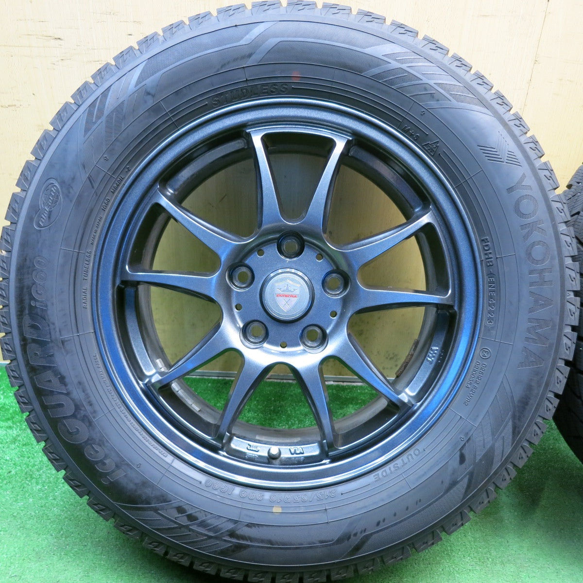 バリ溝！23年！キレイ！9.5分以上◎スタッドレス 215/65R16 ヨコハマ アイスガード iG60 ESTROSA EST-5T エステローザ 16インチ PCD114.3/5H◎6092404HAス