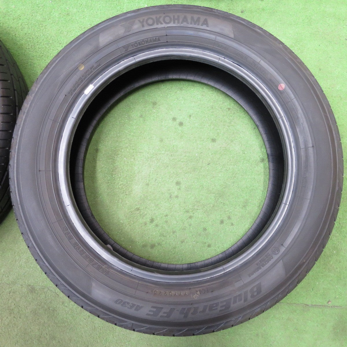 新車外し！25年★165/65R15 ヨコハマ BluEarth-FE AE30 ブルーアース 15インチ タイヤ デリカ D:2 ソリオ タフト 等★6030702NGノタ