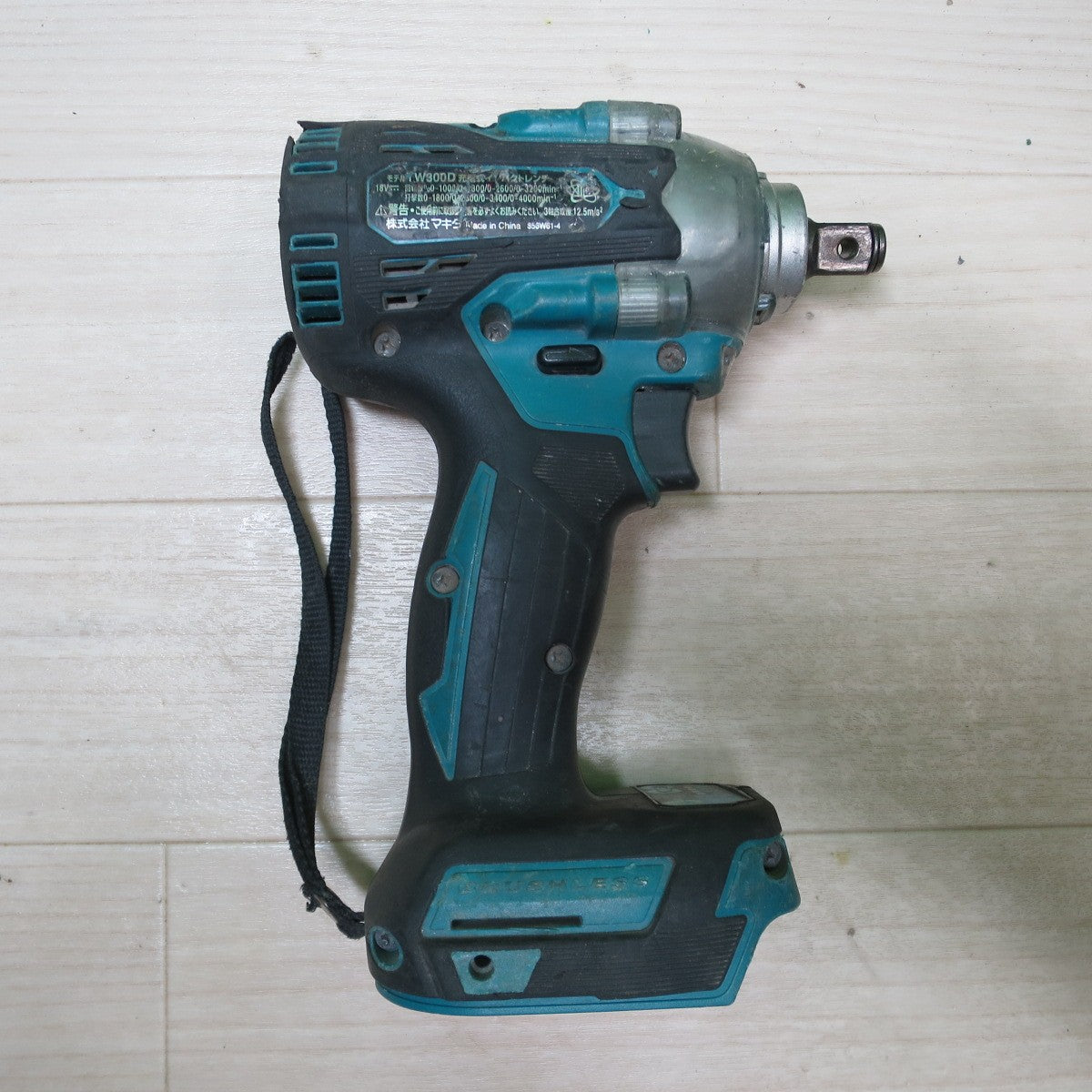 [送料無料] ☆マキタ 充電式 インパクト レンチ TW300D 電動 工具 18V コードレス Makita ②☆