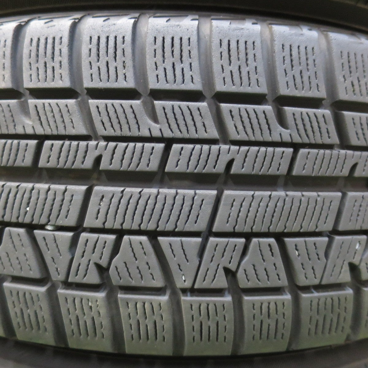 バリ溝！8.5分★スタッドレス 185/60R15 ヨコハマ アイスガード iG50 プラス iG60 X CROSS SPEED クロススピード 15インチ PCD100/4H★5122913イス