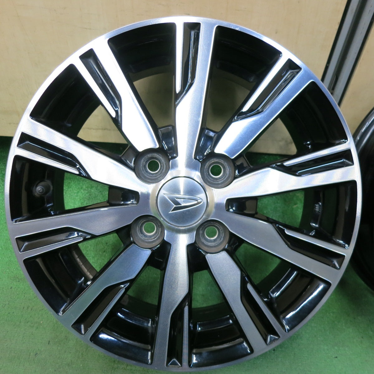 キレイ★ダイハツ LA600S タント カスタム 純正 ホイール 14インチ 14×4.5J PCD100/4H★5052108SYホ