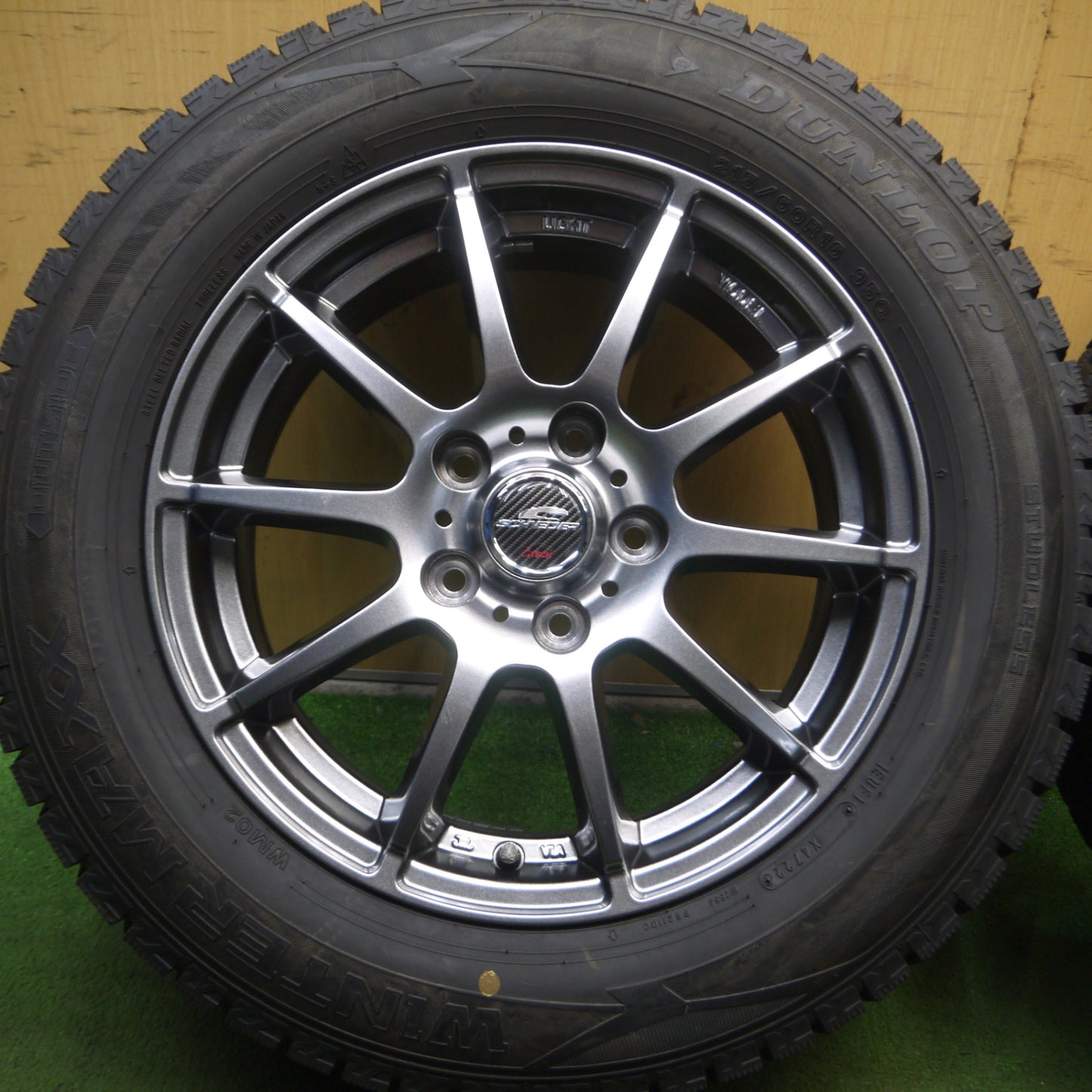 *送料無料* バリ溝！22年！キレイ！ほぼ10分★スタッドレス 215/60R16 ダンロップ ウインターマックス WM02 SCHNEIDER シュナイダー PCD114.3/5H★4031313Hス