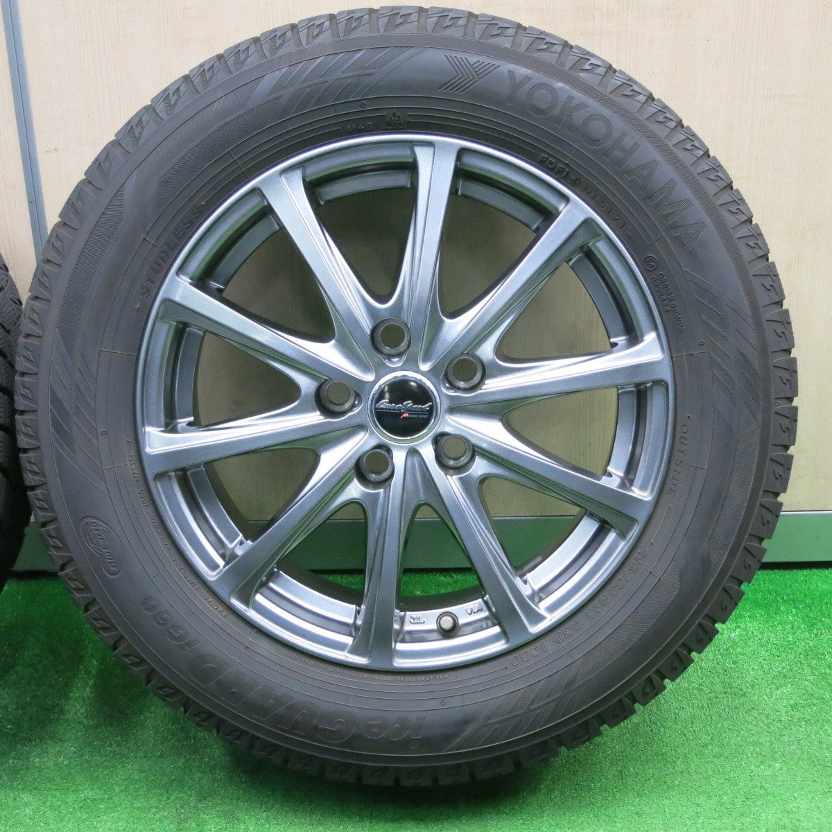 [送料無料] バリ溝！21年！キレイ！8.5分★スタッドレス 215/60R16 ヨコハマ アイスガード iG60 EuroSpeed MANARAY SPORT 16インチ PCD114.3/5H★4111502NJス