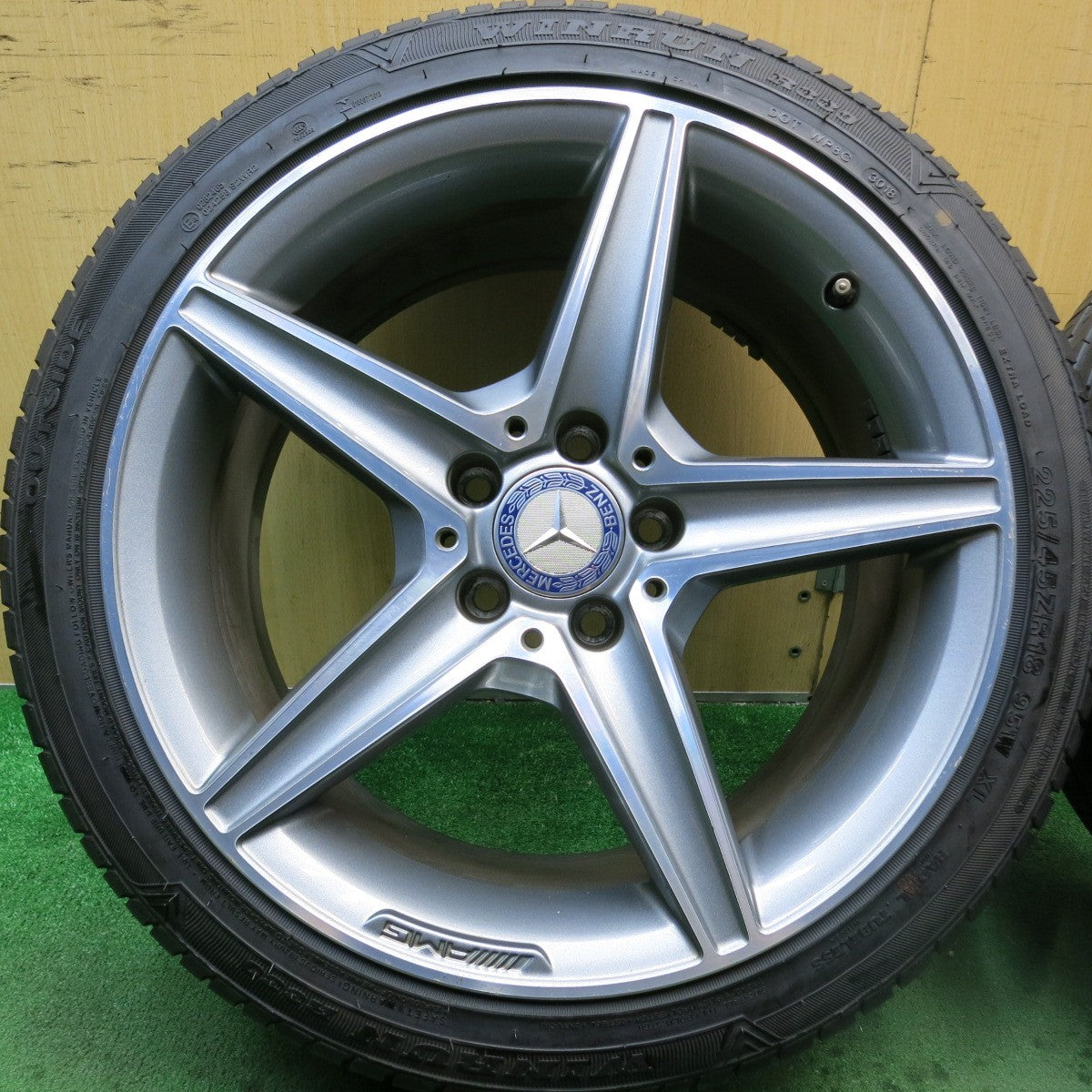 バリ溝！9分★ベンツ W205 Cクラス 純正 AMG 225/45R18 ウィンラン R330 18インチ PCD112/5H★5080703HAノ