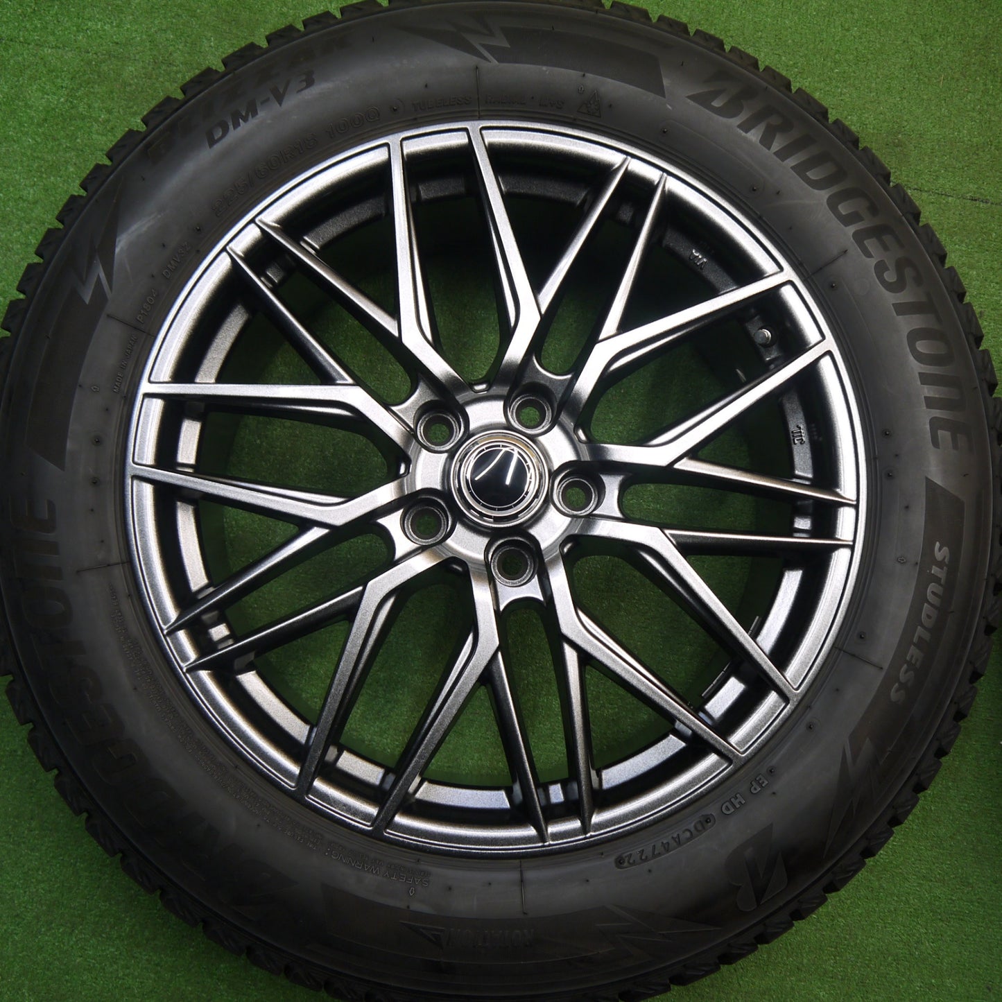 バリ溝！22年！キレイ！9分★スタッドレス 225/60R18 ブリヂストン ブリザック DM-V3 Ace MS-02 18インチ PCD114.3/5H★5120107Hス