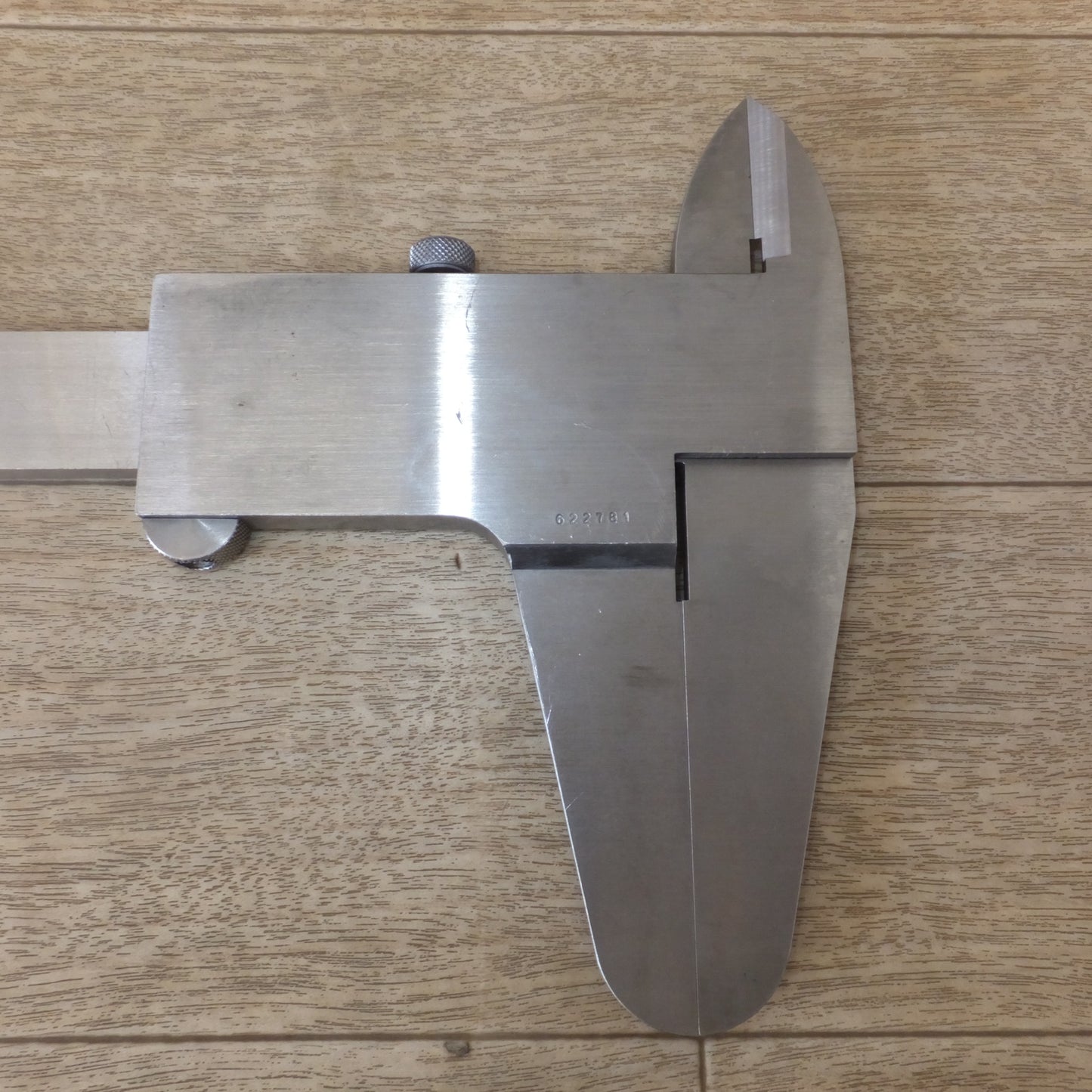 [送料無料] ★ミツトヨ Mitutoyo M形標準ノギス 530-501 N60　測定範囲 0～600mm★