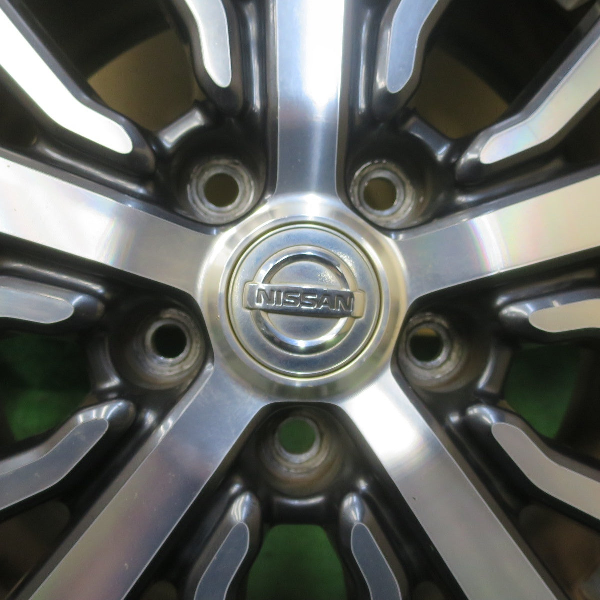 バリ溝！24年！9.5分★日産 C26 セレナ 純正 195/60R16 ヨコハマ BluEarth-RV RV03 16インチ ブルーアース PCD114.3/5H★6040902イノ