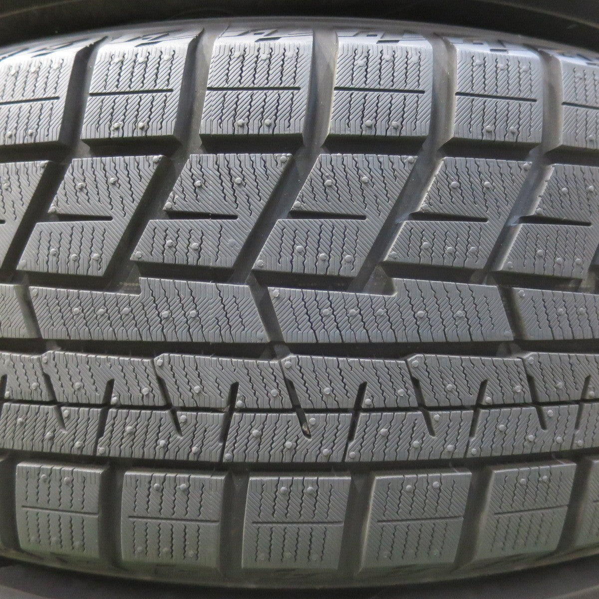 バリ溝！24年！キレイ！ほぼ10分★BADX AMD G-line SP 225/60R17 スタッドレス ヨコハマ アイスガード iG60 17インチ Gライン PCD114.3/5H★5111207イス