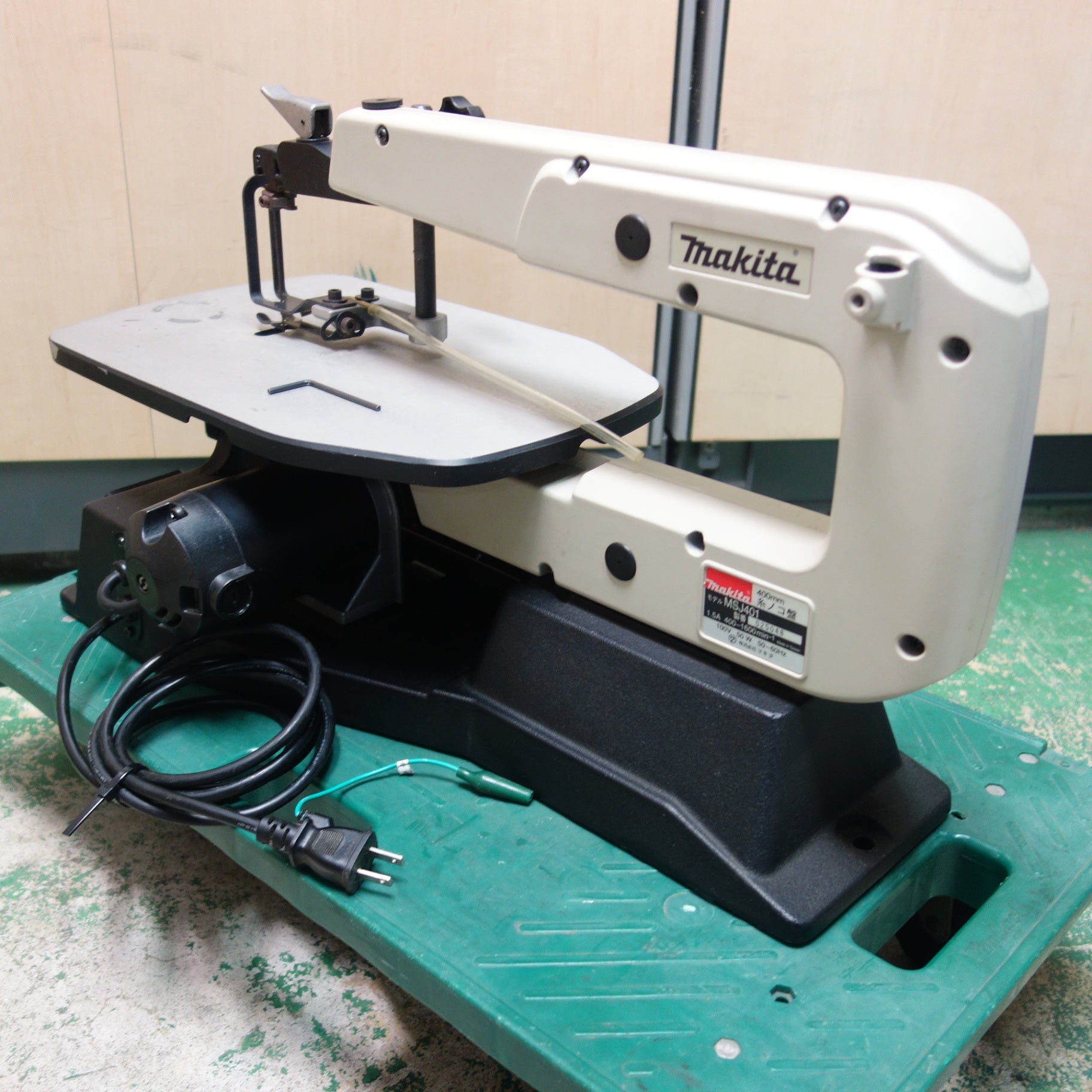 送料無料] ☆マキタ 糸ノコ盤 100V 400mm MSJ401 糸のこ 糸鋸 切断