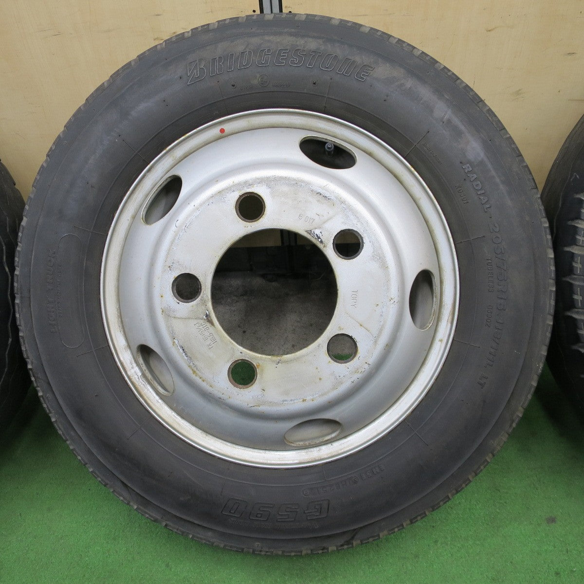 6本価格★トラック 205/75R16 113/111L スタッドレス ブリヂストン ブリザック W969 G590 TOPY スチール 116.5-8TC 16インチ PCD203.2/5H★6031102ナノ
