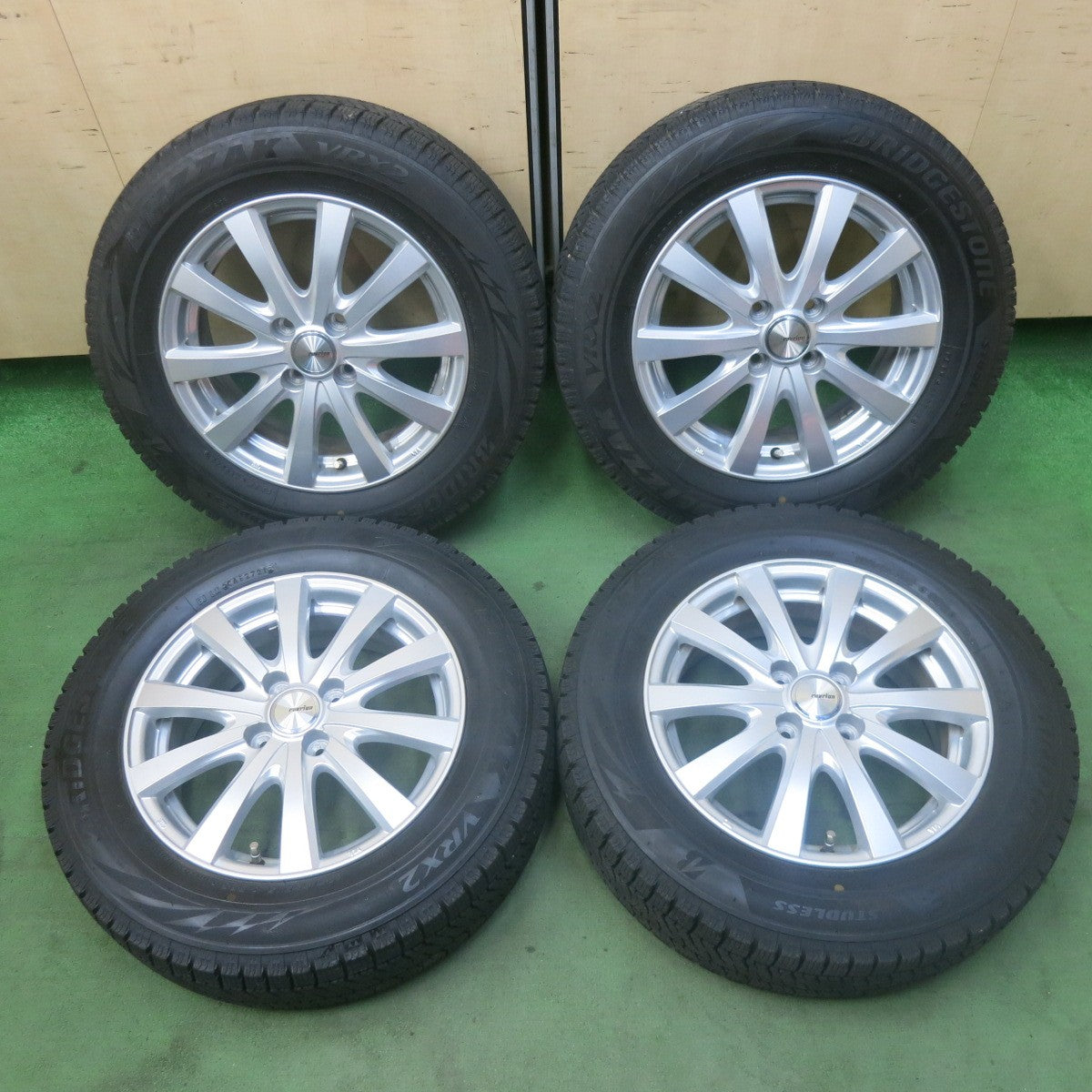 バリ溝！キレイ！9分★スタッドレス 185/65R15 ブリヂストン ブリザック VRX2 ravrion RS01 ラブリオン 15インチ PCD100/4H★5123004SKス