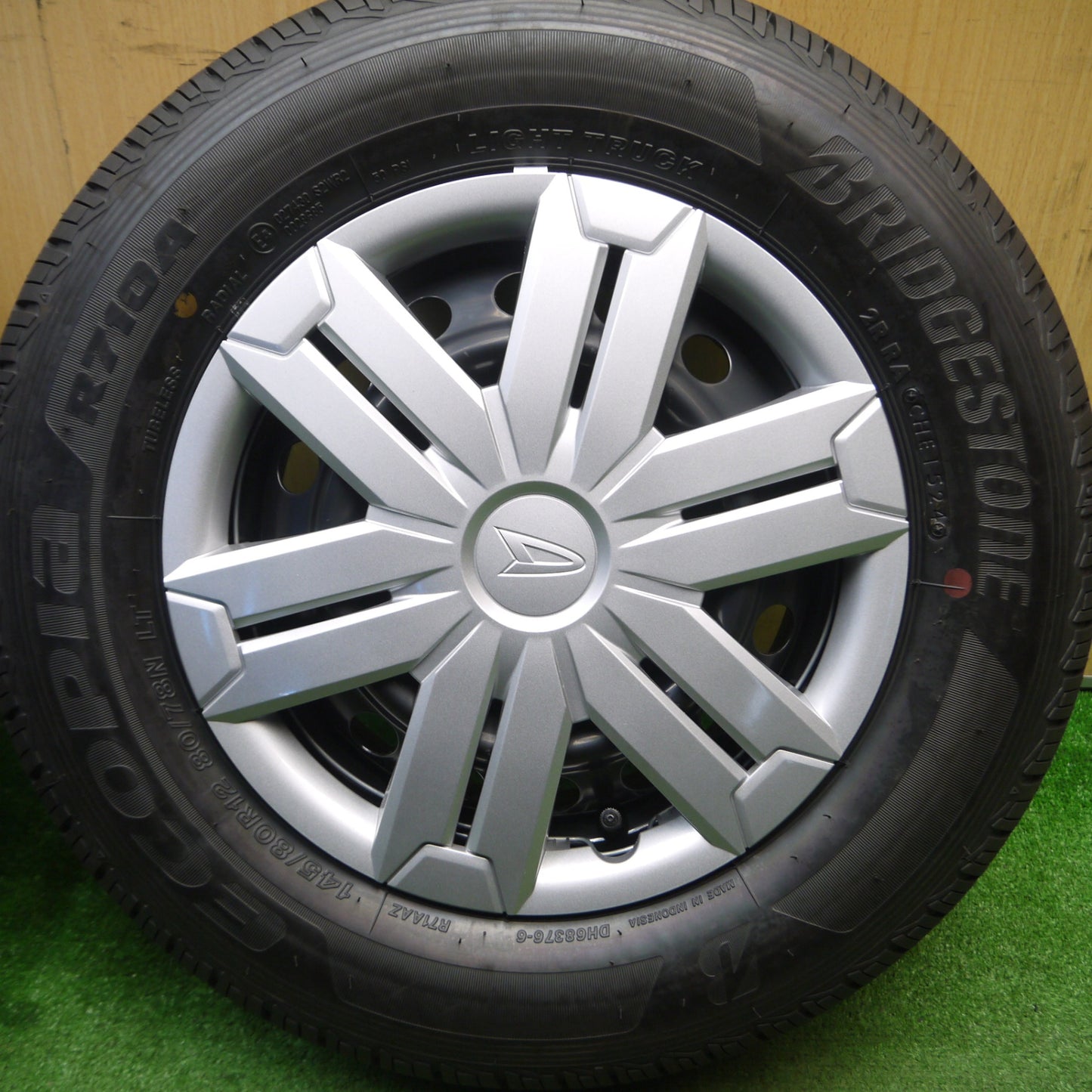 [送料無料] 新車外し！24年★ダイハツ アトレー 純正 スチール 145/80R12 80/78N ブリヂストン エコピア R710A 12インチ PCD100/4H★5020407Hノ