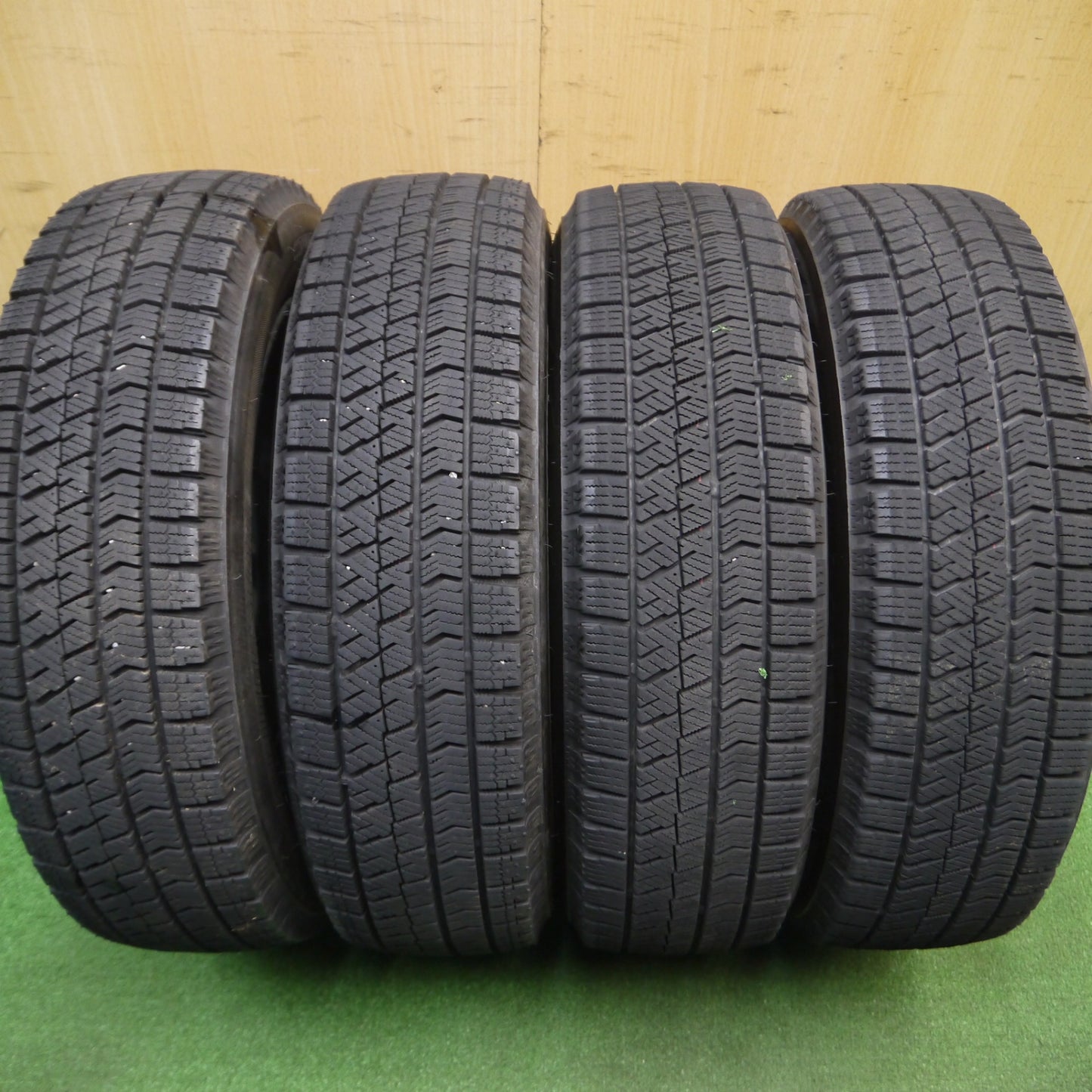 [送料無料] バリ溝！23年！キレイ！9.5分★スタッドレス 155/65R14 ブリヂストン ブリザック VRX2 WAREN ヴァーレン 14インチ PCD100/4H★5010802Hス