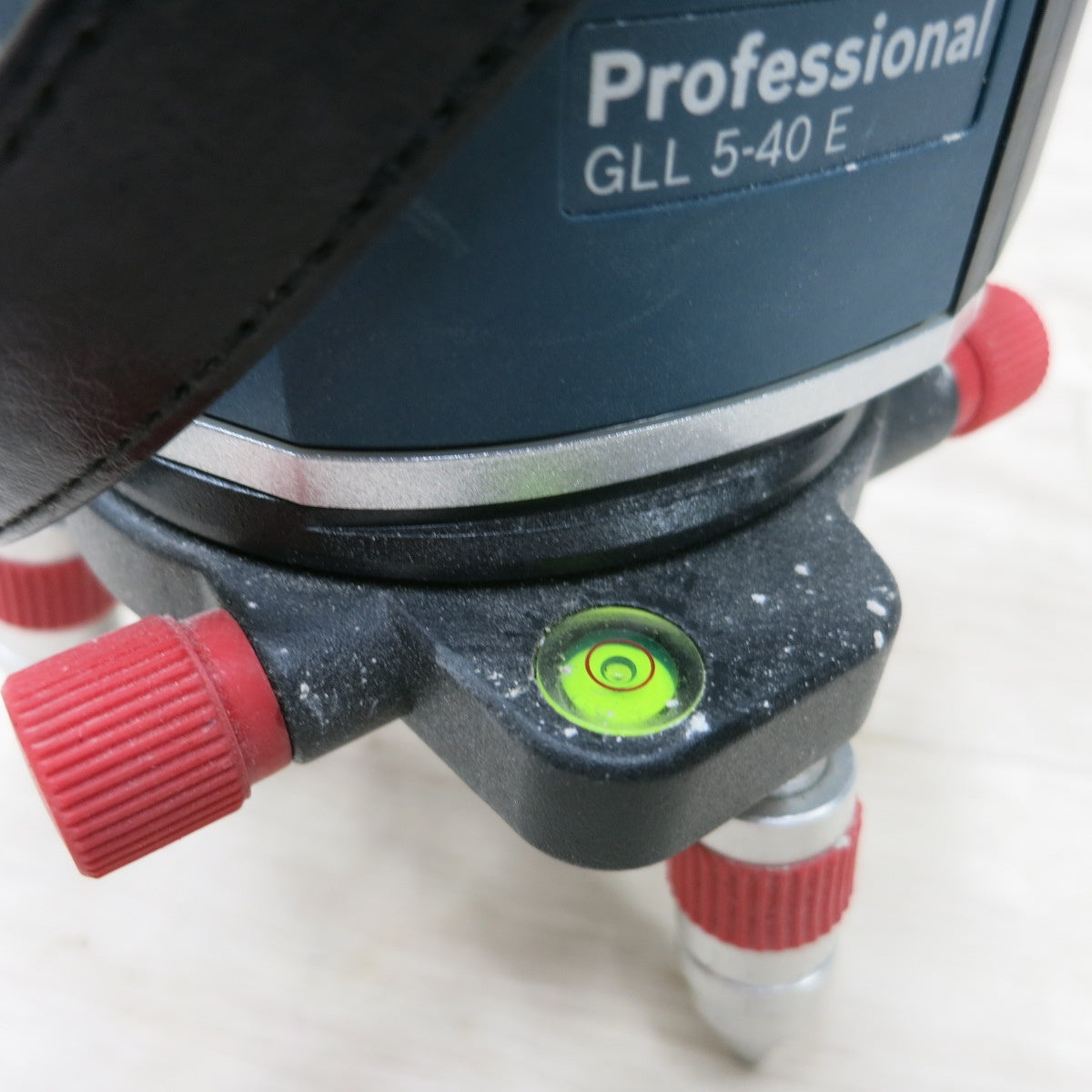 [送料無料] ◆ボッシュ 電子整準方式 レーザー 墨出し器 GLL5-40E 受光器 ケース 付き 墨出器  BOSCH 電動 工具◆
