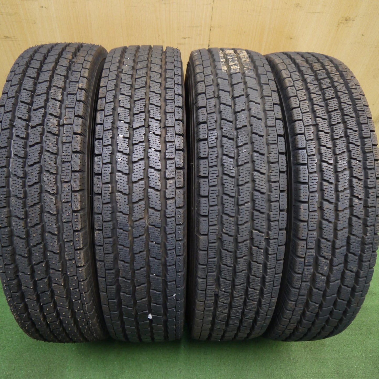 バリ溝！23年！ほぼ10分★スタッドレス 155/80R14 88/86N ヨコハマ アイスガード iG91 タイヤ 14インチ プロボックス サクシード 等★6070503Hスタ