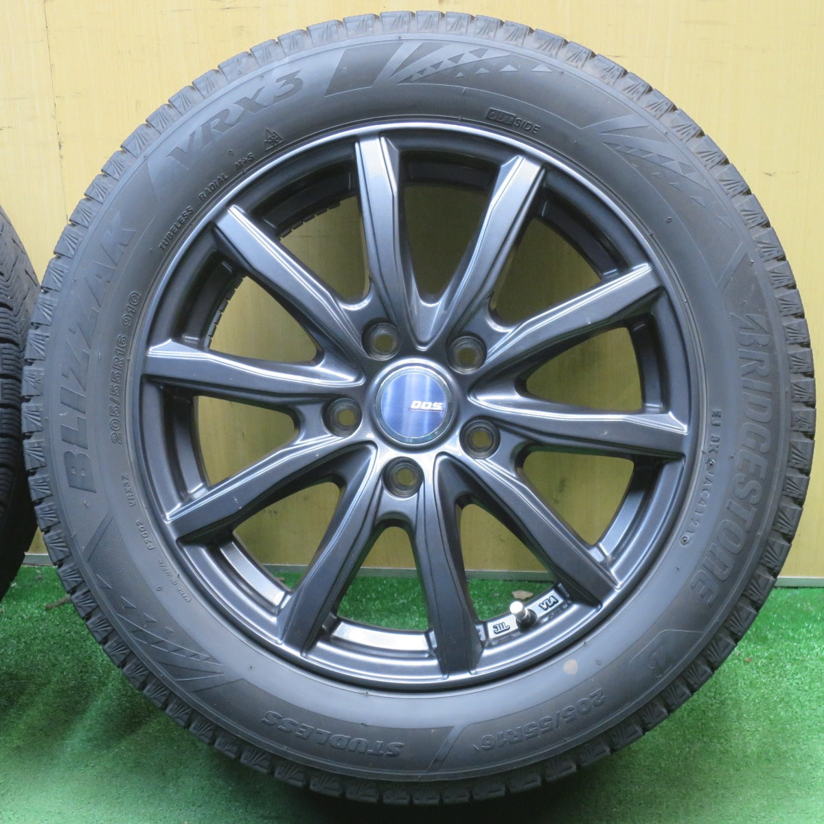 キレイ◎スタッドレス 205/55R16 ブリヂストン ブリッザック VRX3 D.O.S. DOS 16インチ PCD114.3/5H◎6060901NJス