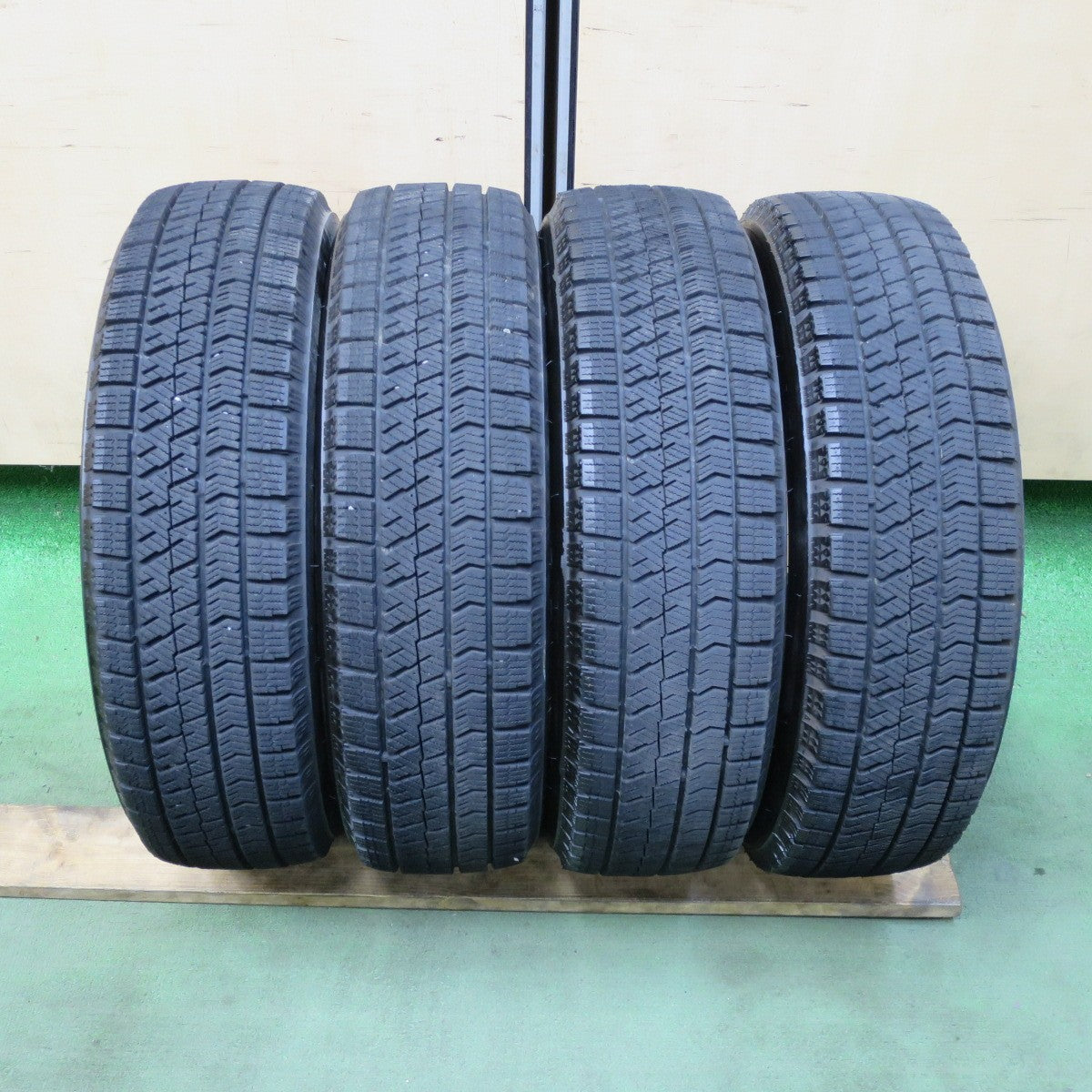 バリ溝！24年！9分★スタッドレス 155/65R14 ブリヂストン ブリザック VRX2 JOKER ジョーカー 14インチ PCD100/4H★5111204TTス