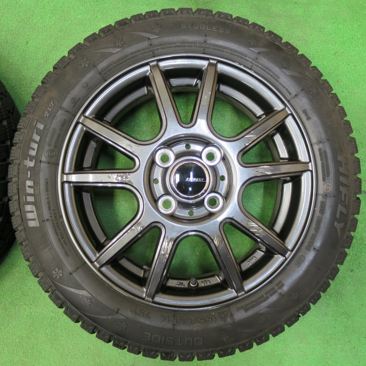 *送料無料* 超バリ溝！22年！キレイ！ほぼ10分★スタッドレス 155/65R14 ハイフライ Win-turi 212 EMBELY 14インチ PCD100/4H★4060510イス