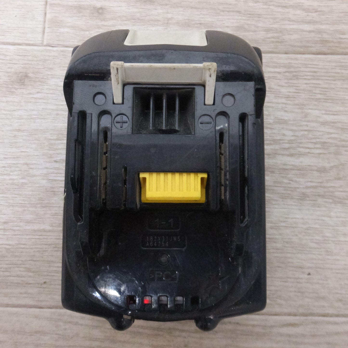 [送料無料] ★マキタ makita バッテリ BL1860B　DC18V 6.0Ah 108Wh Li-ion20　雪マーク(2)★