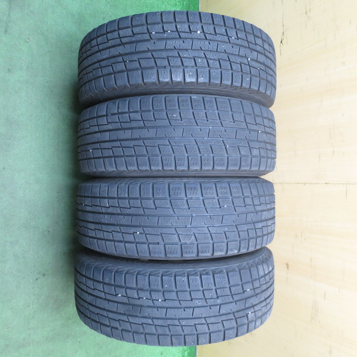 バリ溝！9分★スタッドレス 215/60R16 ヨコハマ アイスガード iG30 Exsteer エクスター 16インチ PCD114.3/5H★5091906NJス