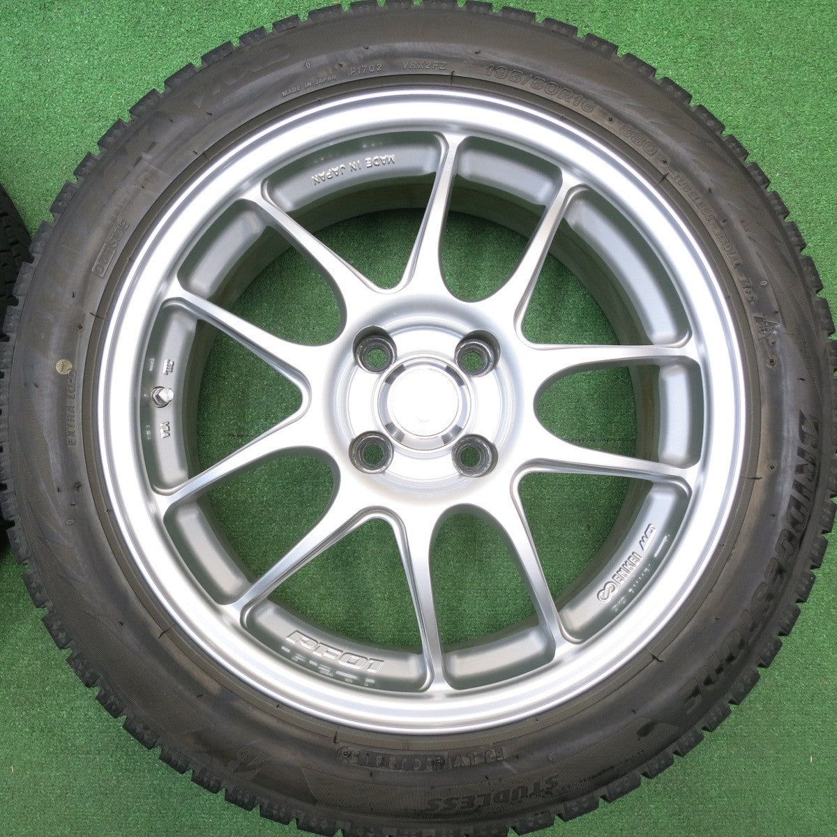 バリ溝！キレイ！9分★スタッドレス  ENKEI PF01 195/50R16 ブリヂストン ブリザック VRX2 エンケイ 16インチ PCD100/4H★5113009HAス