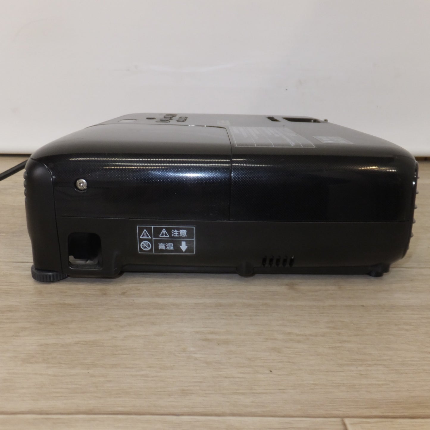 [送料無料] 現状品★エプソン EPSON ホームプロジェクター LCD PROJECTOR EH-TW410 H566D　100-240V～ 50/60Hz★