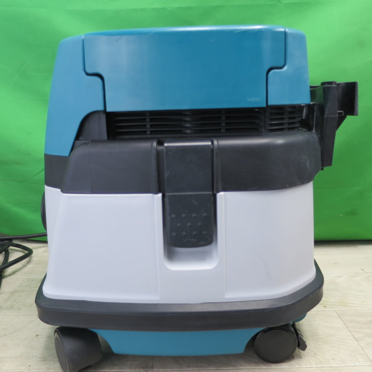 送料無料] ☆Makita マキタ 集じん機 483 乾湿両用 業務用 無段変速