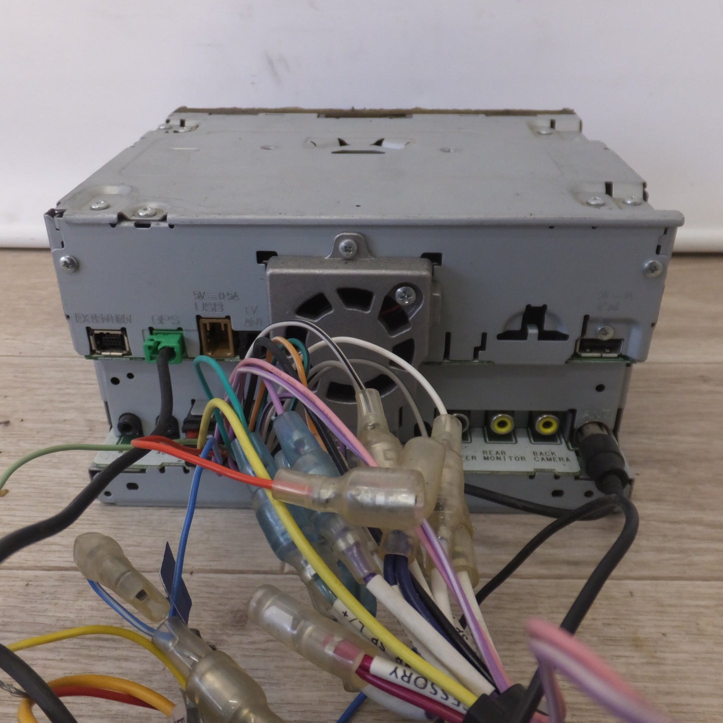 [送料無料] ★カロッツェリア carrozzeria AV一体型メモリーナビゲーション 楽ナビ AVIC-RZ22[8]★