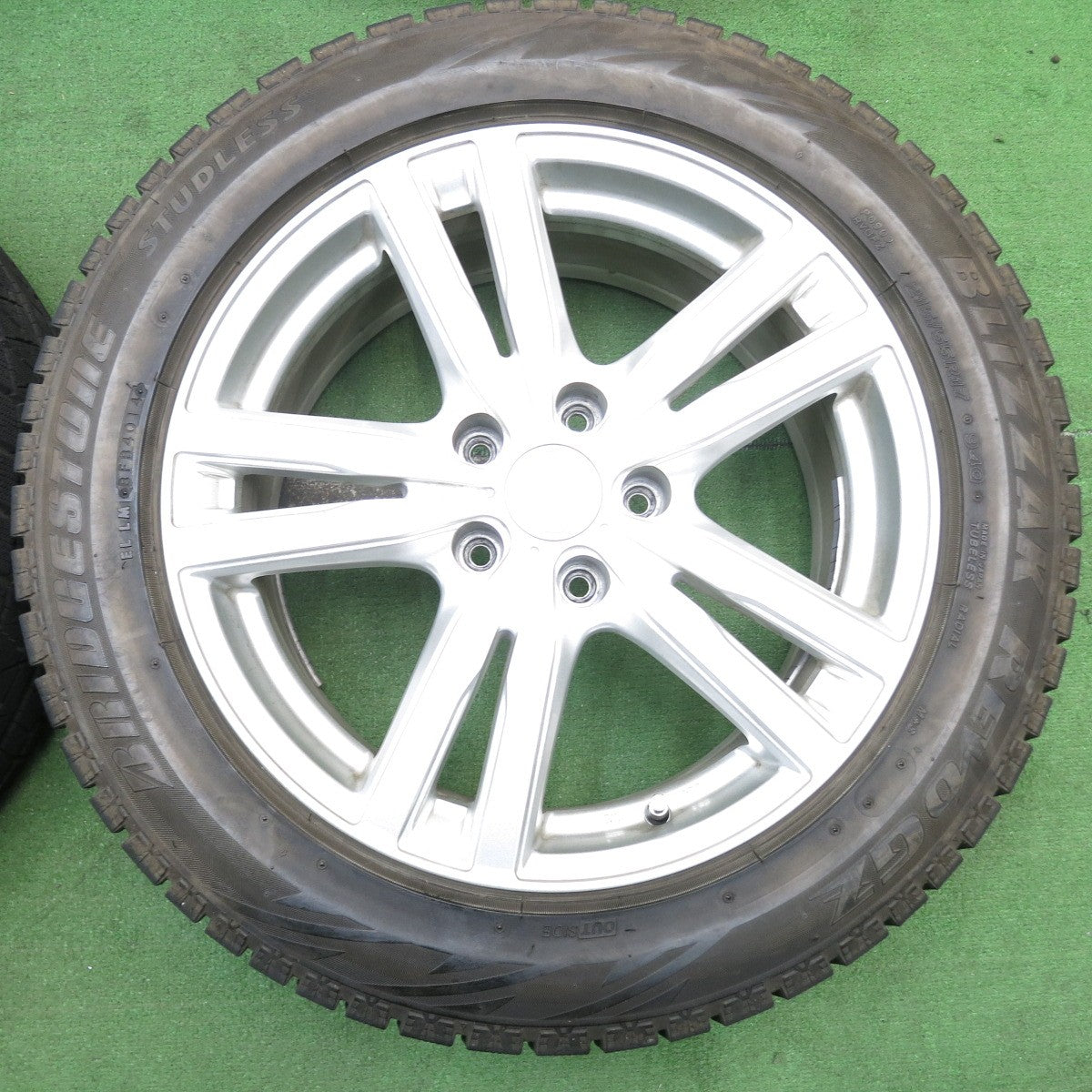 キレイ★スタッドレス 215/55R17 ブリヂストン ブリザック REVO GZ DUFACT デュファクト 17インチ PCD114.3/5H★5061205AKス