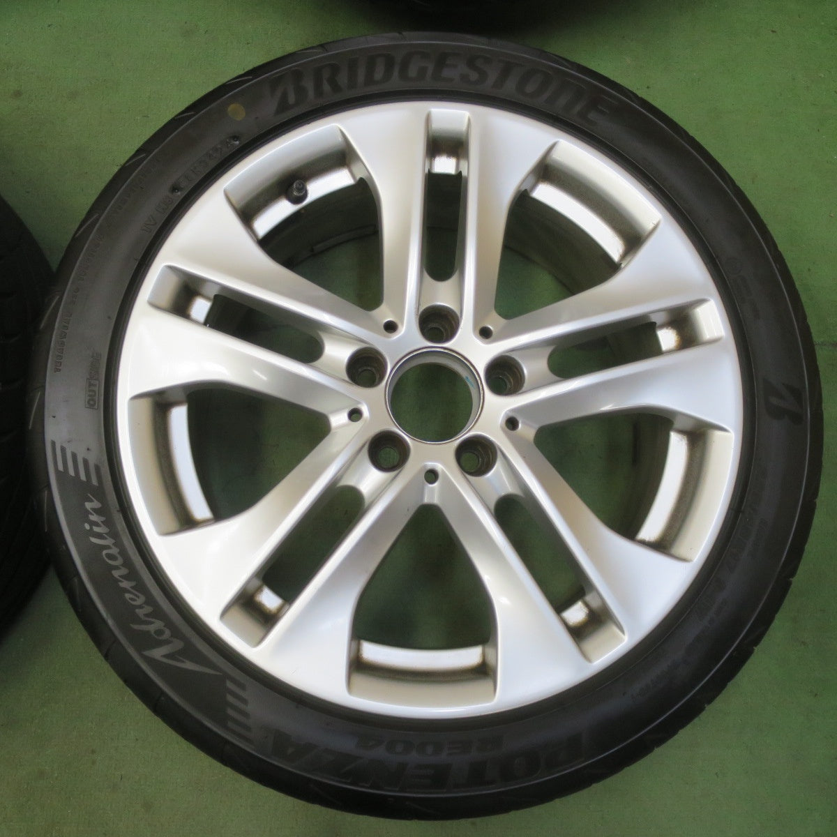 バリ溝！24年！9.5分★ベンツ W204 Cクラス 純正 225/45R17 ブリヂストン ポテンザ RE004 17インチ PCD112/5H★6052804イノ