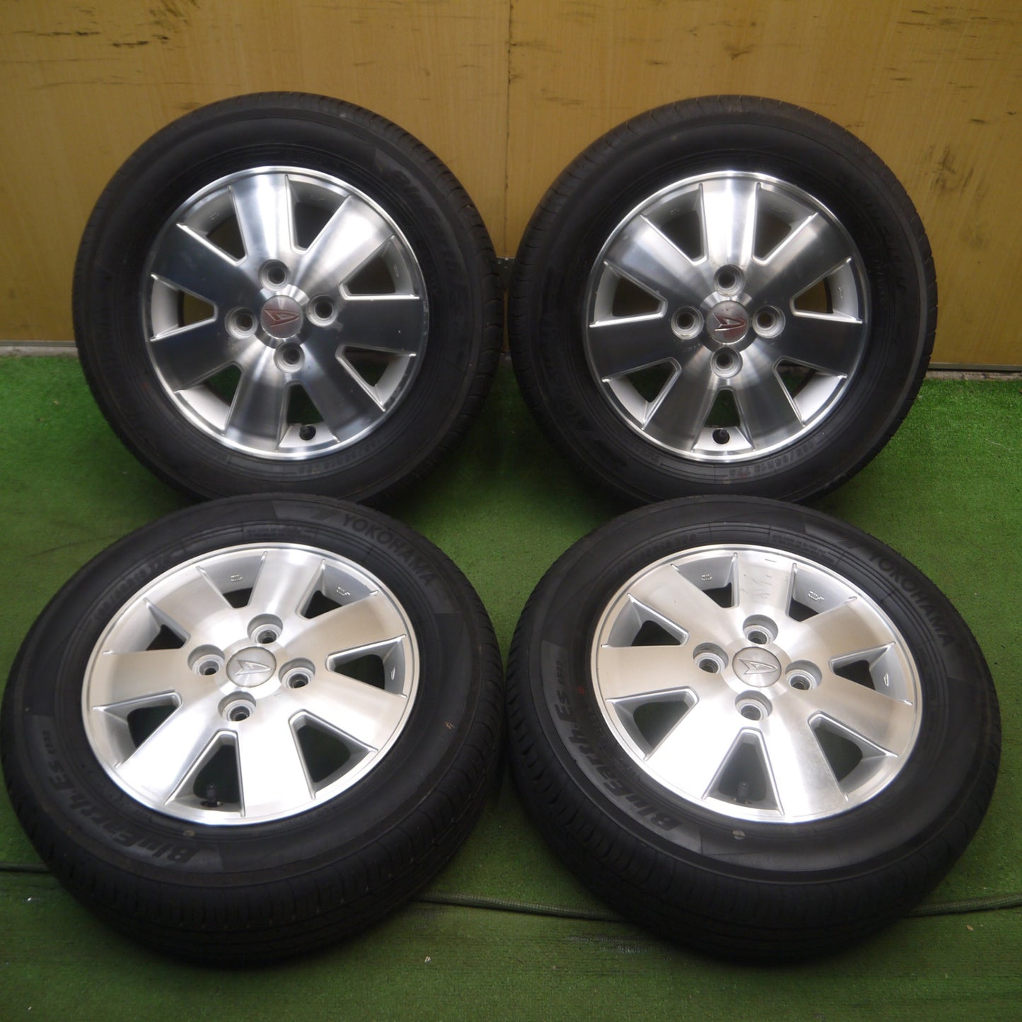 *送料無料* 超バリ溝！22年！ほぼ10分★ダイハツ アトレーワゴン 純正 165/65R13 ヨコハマ BluEarth-ES ES32 13インチ PCD100/4H★4052708Hノ