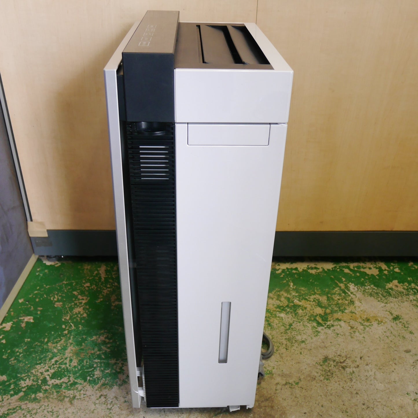 [送料無料] ☆Panasonic 次亜塩素酸 空間 除菌 脱臭機 F-MV3000 ジアイーノ ～15畳 菌 ウイルス 臭い 対策 パナソニック☆