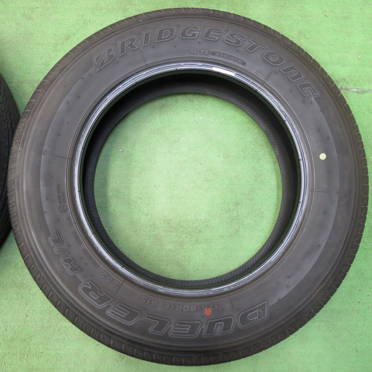 [送料無料] バリ溝！23年！9.5分★ジムニー 等 175/80R16 ブリヂストン デューラー H/L 852 タイヤ 16インチ★5010410イノタ