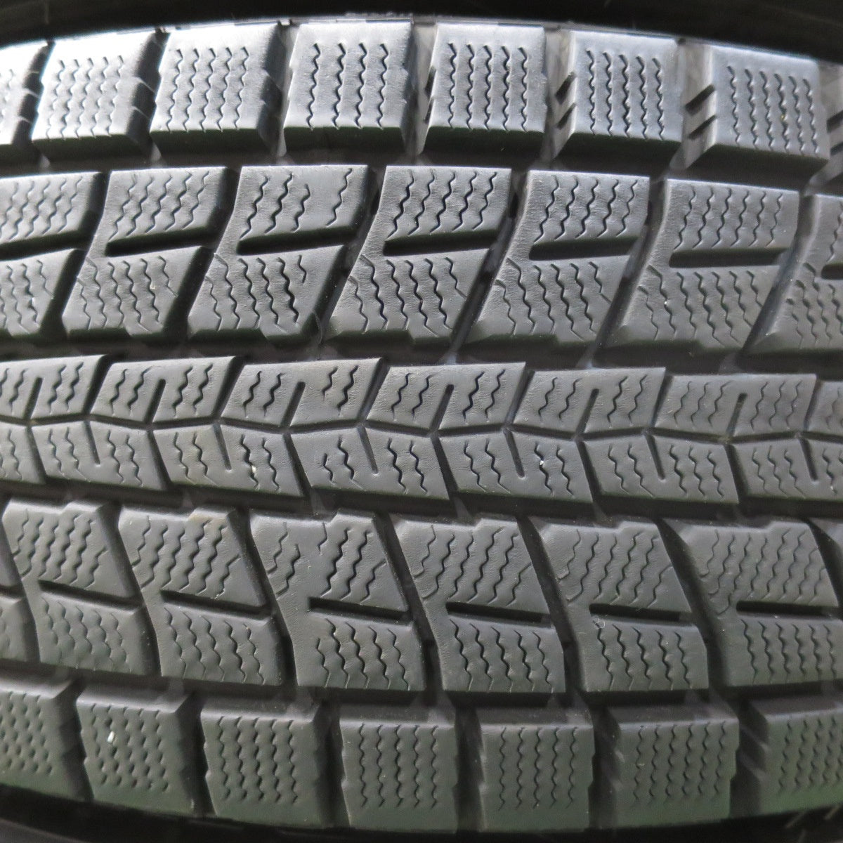 [送料無料] バリ溝！キレイ！9分★スバル SJ系 フォレスター 純正 225/60R17 スタッドレス ダンロップ ウインターマックス SJ8 17インチ PCD100/5H★5022407イス